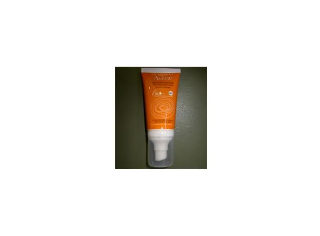 Avene Αντιηλιακή Κρέμα Προσώπου Χωρίς Άρωμα SPF 50+ - Πρόσωπο στο Pharmakeio Online